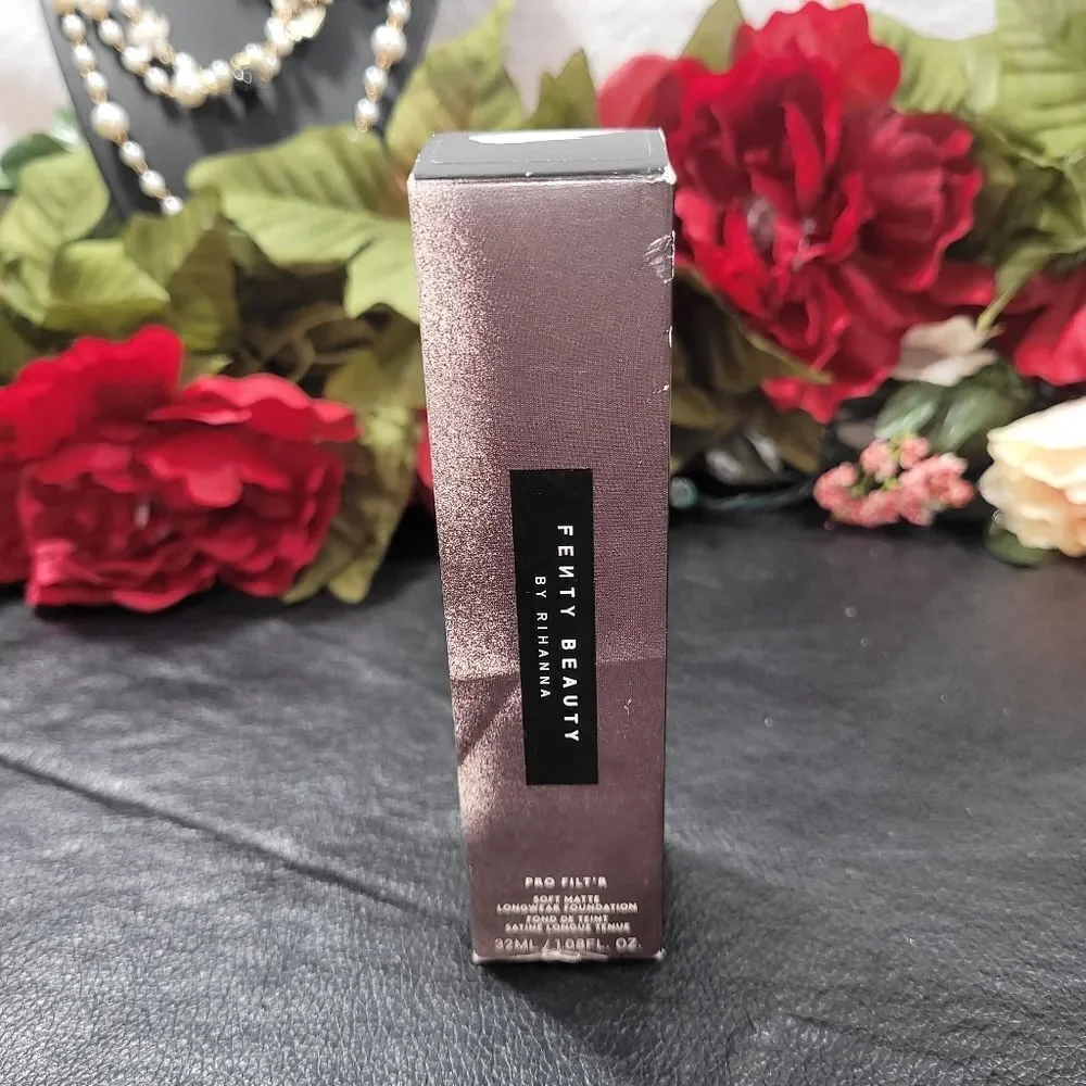 NIB Fenty Beauty by Rihanna PRO FILT'R SOFT MATTE LONGWEAR FOUNDATION